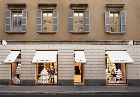 chanel italia sede|chanel boutique milano.